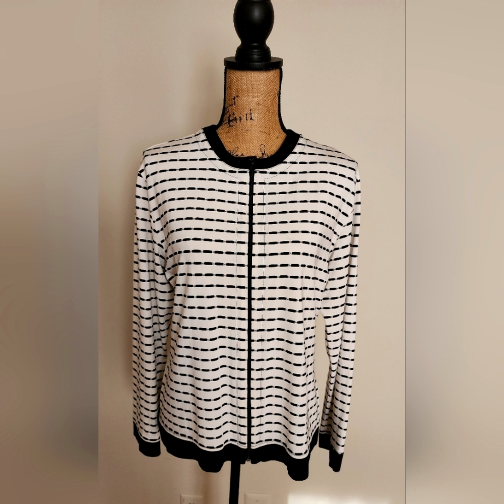Chico's Traveler Women's Cardigan Size 2